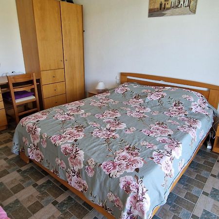 Grieks Vakantiehuis To Kalokairi Kougaíika Extérieur photo