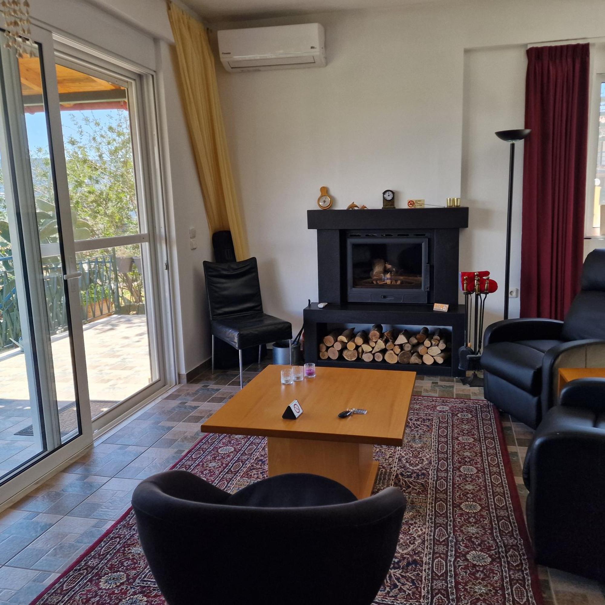 Grieks Vakantiehuis To Kalokairi Kougaíika Extérieur photo