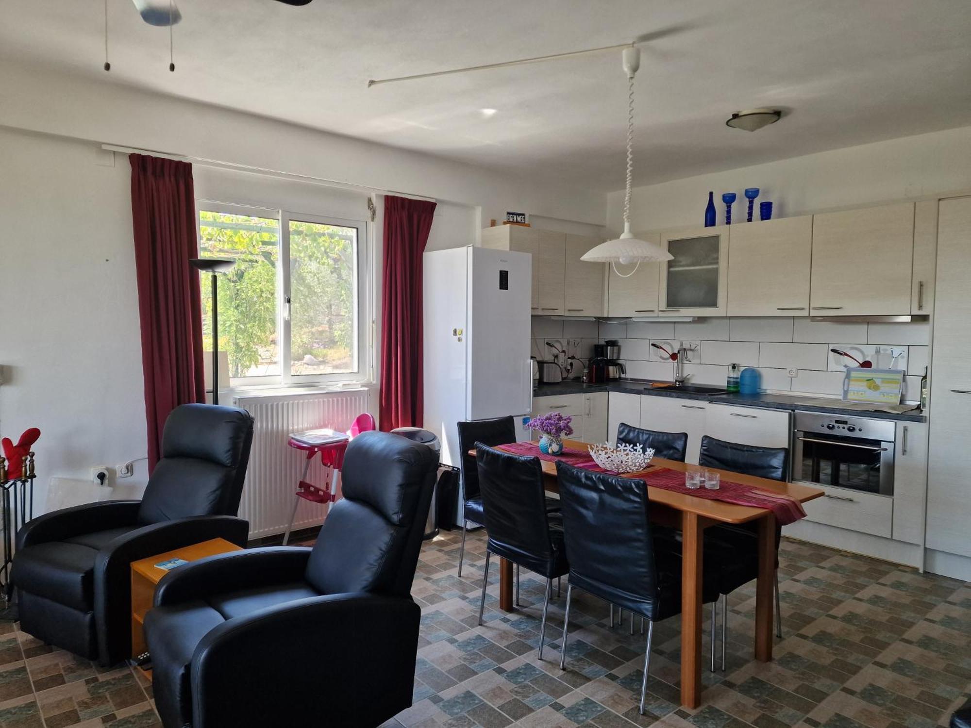 Grieks Vakantiehuis To Kalokairi Kougaíika Extérieur photo